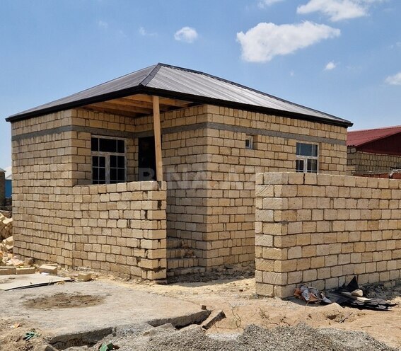 2 otaqlı həyət evi/bağ evi - Hökməli q. - 66 m² (1)
