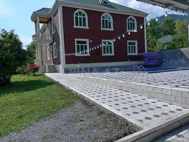 4 otaqlı həyət evi/bağ evi - Qəbələ - 300 m² (1)