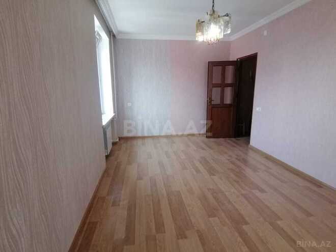 2 otaqlı köhnə tikili - 8-ci mikrorayon q. - 40 m² (1)