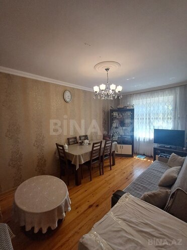 2 otaqlı köhnə tikili - Həzi Aslanov q. - 70 m² (1)