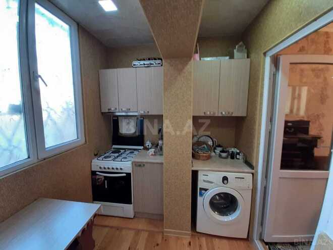 2 otaqlı köhnə tikili - 8-ci mikrorayon q. - 43 m² (13)