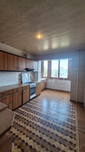 2 otaqlı köhnə tikili - 8-ci mikrorayon q. - 65 m² (5)