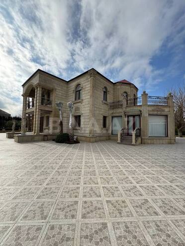 10 otaqlı həyət evi/bağ evi - Novxanı q. - 750 m² (2)