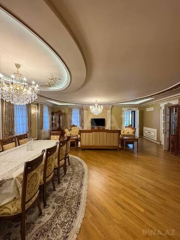 10 otaqlı həyət evi/bağ evi - Novxanı q. - 750 m² (6)