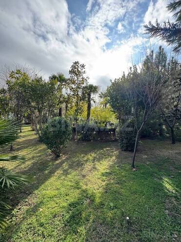 10 otaqlı həyət evi/bağ evi - Novxanı q. - 750 m² (30)
