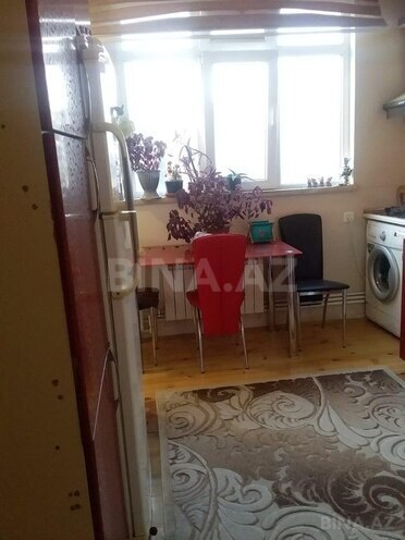 2 otaqlı köhnə tikili - İnşaatçılar m. - 65 m² (4)