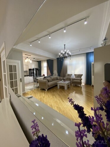 4 otaqlı yeni tikili - Şah İsmayıl Xətai m. - 209 m² (1)