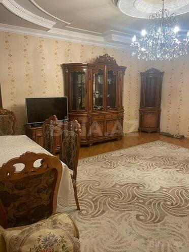 3 otaqlı yeni tikili - Şah İsmayıl Xətai m. - 145 m² (5)