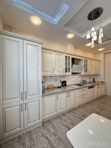 3 otaqlı yeni tikili - İnşaatçılar m. - 135 m² (6)