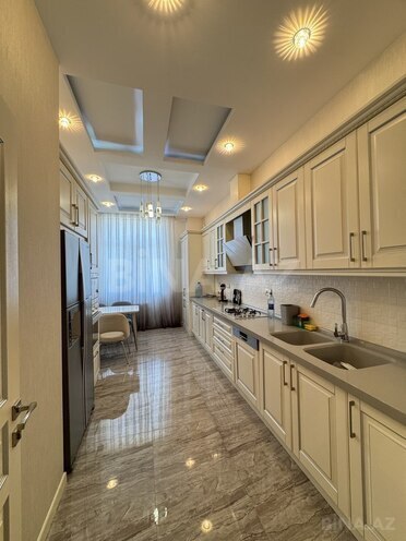 3 otaqlı yeni tikili - İnşaatçılar m. - 135 m² (5)