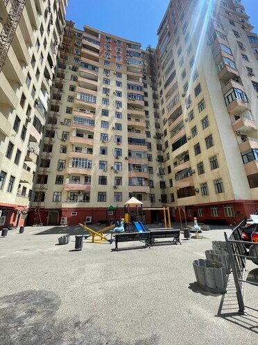 3 otaqlı yeni tikili - İnşaatçılar m. - 135 m² (21)
