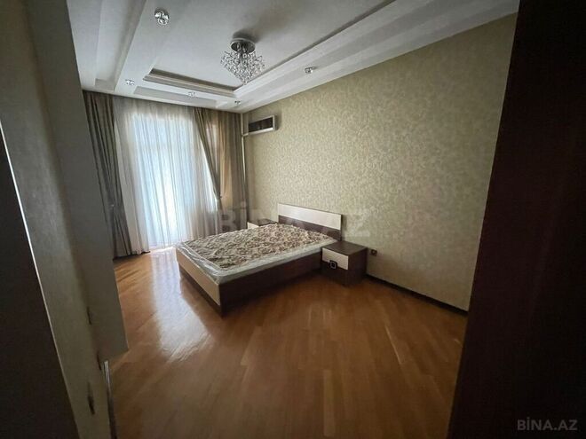 3 otaqlı yeni tikili - 20 Yanvar m. - 137 m² (17)