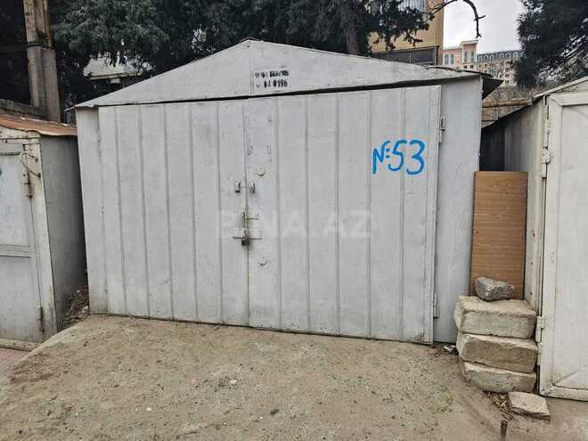 Qaraj - Elmlər Akademiyası m. - 10 m² (1)