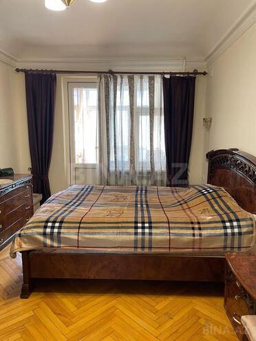 3 otaqlı köhnə tikili - 28 May m. - 90 m² (2)