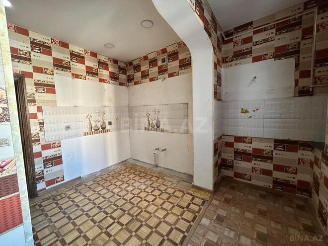 3 otaqlı köhnə tikili - 8-ci mikrorayon q. - 98 m² (11)