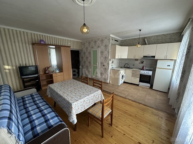3 otaqlı köhnə tikili - İnşaatçılar m. - 70 m² (3)