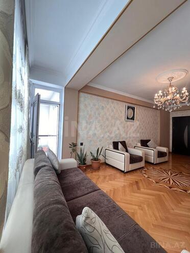 3 otaqlı yeni tikili - Həzi Aslanov m. - 136 m² (2)