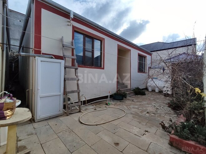 4 otaqlı həyət evi/bağ evi - Qaraçuxur q. - 100 m² (1)