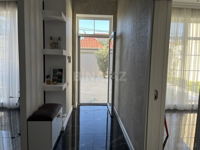 4 otaqlı həyət evi/bağ evi - Şüvəlan q. - 160 m² (17)