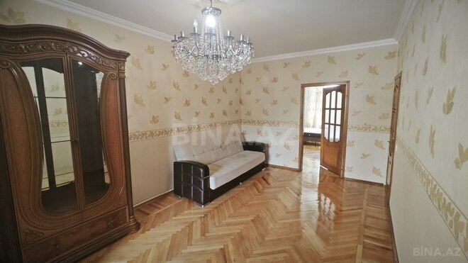 3 otaqlı köhnə tikili - Azadlıq Prospekti m. - 50 m² (1)