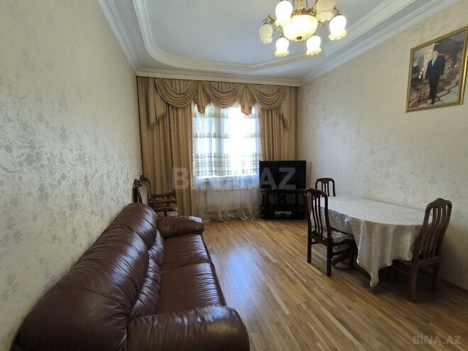 8 otaqlı həyət evi/bağ evi - Biləcəri q. - 300 m² (7)