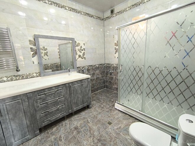 8 otaqlı həyət evi/bağ evi - Biləcəri q. - 300 m² (10)