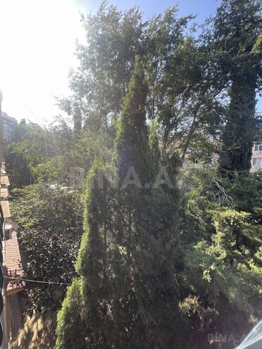 5 otaqlı köhnə tikili - Azadlıq Prospekti m. - 120 m² (18)