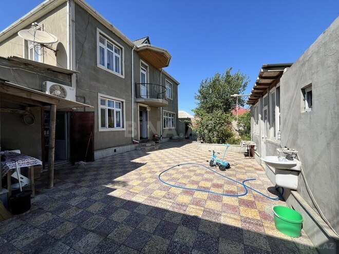 7 otaqlı həyət evi/bağ evi - Binəqədi q. - 240 m² (1)