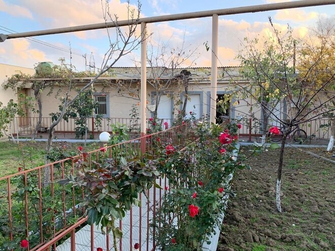 7 otaqlı həyət evi/bağ evi - Xırdalan - 840 m² (1)