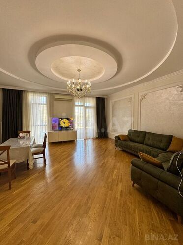3 otaqlı yeni tikili - 8 Noyabr m. - 146 m² (2)