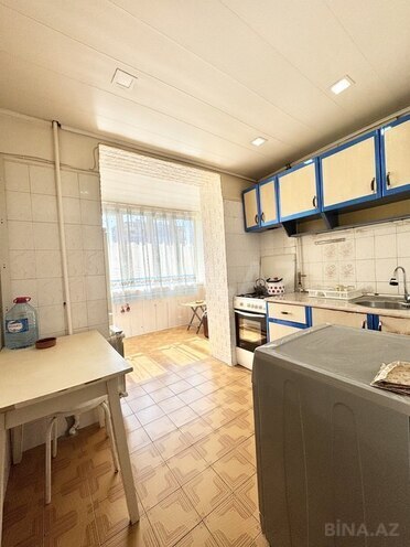 2 otaqlı köhnə tikili - İnşaatçılar m. - 60 m² (9)