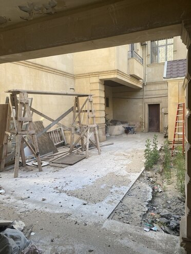 7 otaqlı həyət evi/bağ evi - Gənclik m. - 550 m² (5)