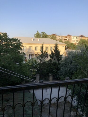 2 otaqlı köhnə tikili - Elmlər Akademiyası m. - 52 m² (5)