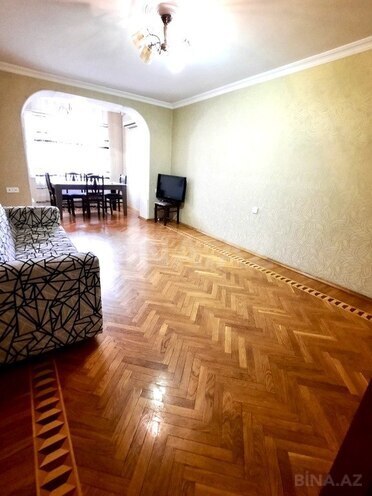 3 otaqlı köhnə tikili - Neftçilər m. - 70 m² (10)