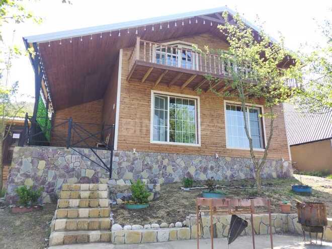 4 otaqlı həyət evi/bağ evi - Quba - 100 m² (1)