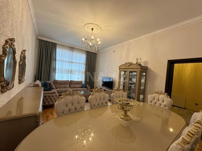 10 otaqlı həyət evi/bağ evi - Novxanı q. - 280 m² (10)