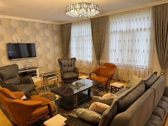 10 otaqlı həyət evi/bağ evi - Novxanı q. - 280 m² (4)