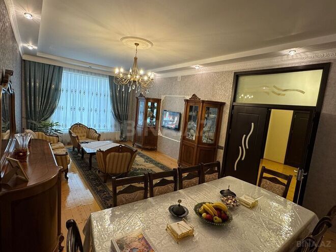 10 otaqlı həyət evi/bağ evi - Novxanı q. - 280 m² (5)