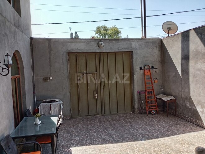 6 otaqlı həyət evi/bağ evi - Gəncə - 286 m² (2)