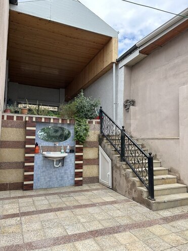 5 otaqlı həyət evi/bağ evi - Köhnə Günəşli q. - 180 m² (25)