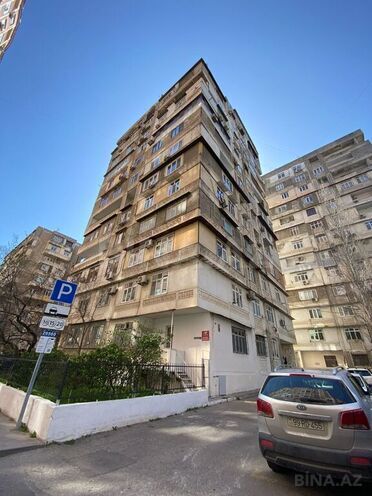 1 otaqlı köhnə tikili - 8-ci mikrorayon q. - 50 m² (7)