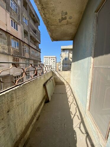 1 otaqlı köhnə tikili - 8-ci mikrorayon q. - 50 m² (4)