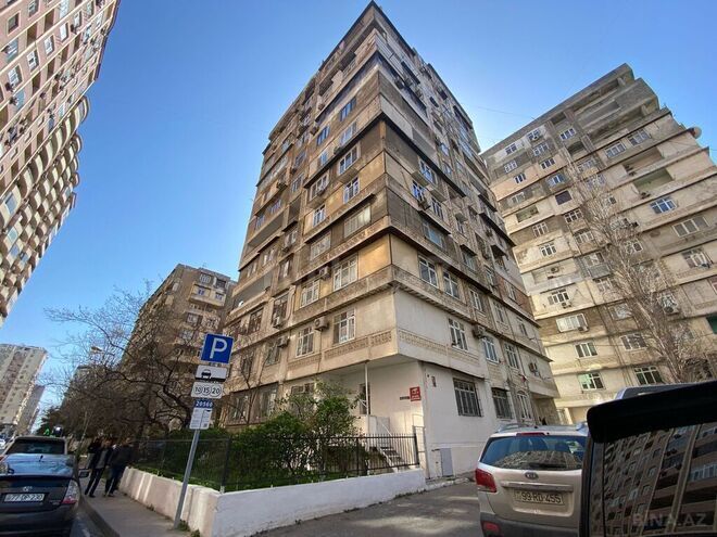 1 otaqlı köhnə tikili - 8-ci mikrorayon q. - 50 m² (1)