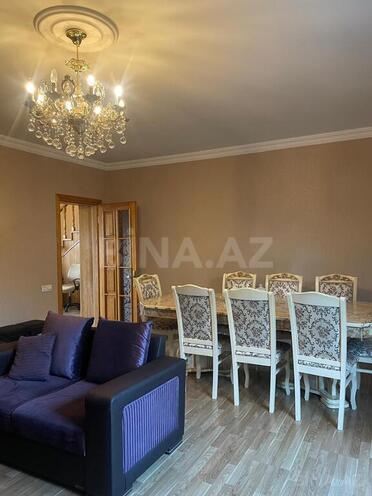 5 otaqlı həyət evi/bağ evi - Binəqədi q. - 200 m² (12)