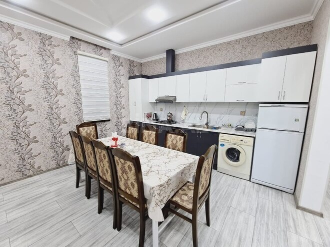5 otaqlı həyət evi/bağ evi - Qəbələ - 200 m² (16)