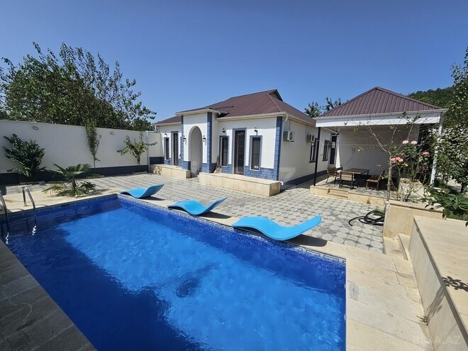 5 otaqlı həyət evi/bağ evi - Qəbələ - 200 m² (2)