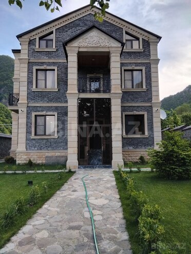 7 otaqlı həyət evi/bağ evi - Qax - 160 m² (1)