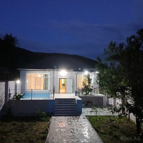 4 otaqlı həyət evi/bağ evi - Qax - 90 m² (9)