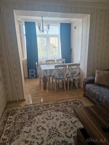 2 otaqlı köhnə tikili - 8-ci mikrorayon q. - 55 m² (1)