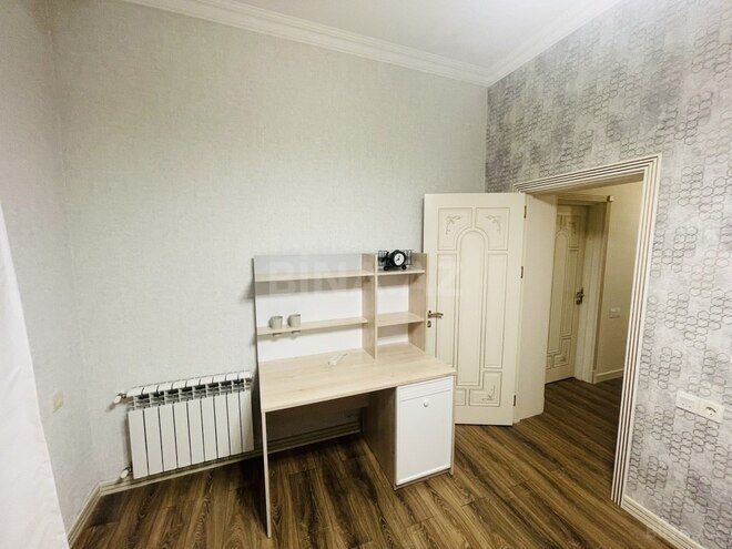 6 otaqlı həyət evi/bağ evi - Şüvəlan q. - 350 m² (23)